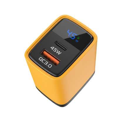 Italio Tech Raptor Vision 45W Smart Display Fast Charger