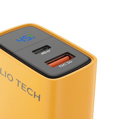 Italio Tech Raptor Vision 45W Smart Display Fast Charger