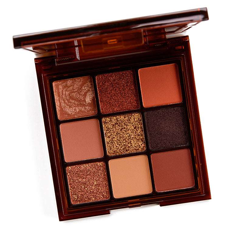 Huda beauty Caramel brown eye shadow palette